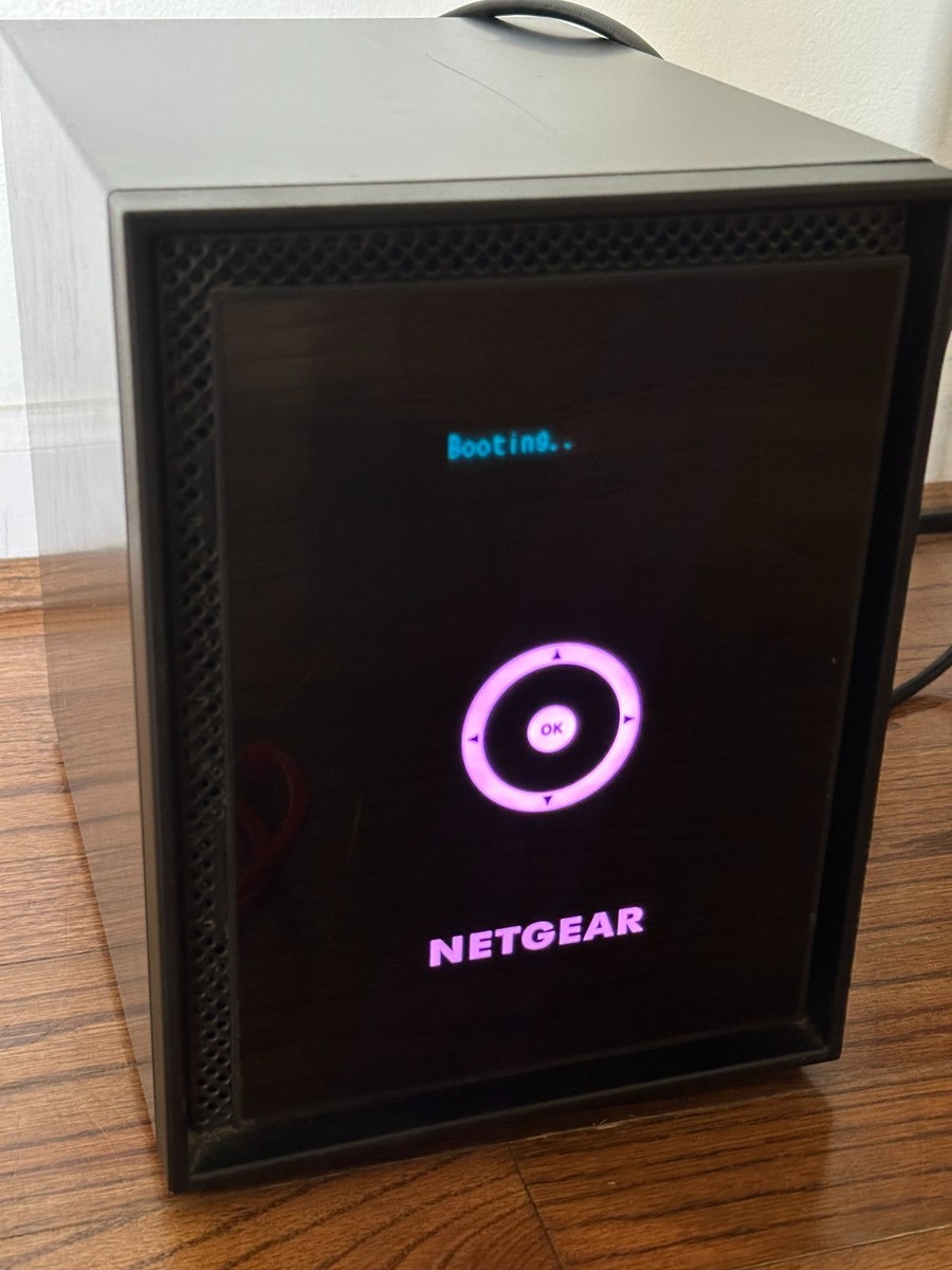 NETGEAR ReadyNAS RN51600 24TB (6x4TB) 6-Bay NAS WD RED Storage 516