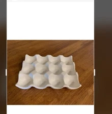 Stoneware 12 Egg Tray Holder White