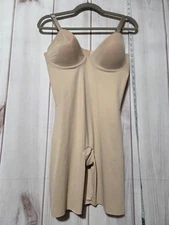 Assets by Spanx Shapewear Bodysuit Womens 1X Beige Romper Shorts Open Gusset