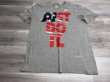 Nike Tee Just Do It Stars & Stripes Patriotic T-Shirt Size M Athletic Fit Gray