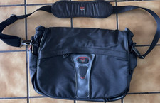 Tumi T-Tech 5508D Black Nylon Messenger Bag f...