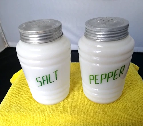 VTG Salt Pepper Shakers Range HAZEL ATLAS White Milk Glass Green Lettering 1940s