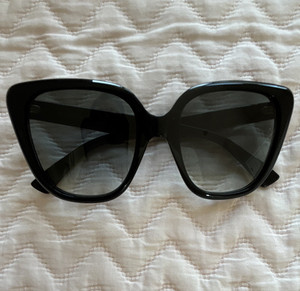 Gucci GG1169S 002 Women’s Cat Eye Sunglasses Black/Gray Tinted UV400 54-20