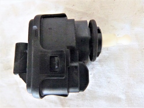 Betriebsauflösung - VW/Audi Werkstatt: 1x Leuchtweiteregulierung 8L0 941 295