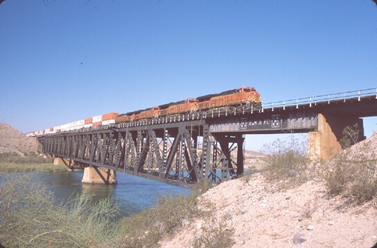 BNSF 8055 ES44C4 TOPOCK AZ ORIGINAL SLIDE 09-30-17 T14-16 | eBay