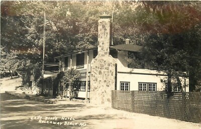 1930s Rockaway Beach Missouri Captain Bills Hotel RPPC Postcard 25-1928