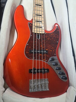 Sire Marcus Miller V7 Vintage 2nd Gen Bass, 5-String Ash BMR