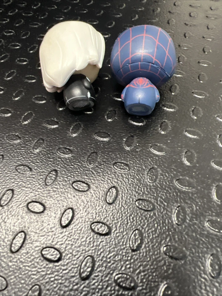 Funko Marvel tamaño pinta héroes Spiderman gato negro Foto 4 de 4