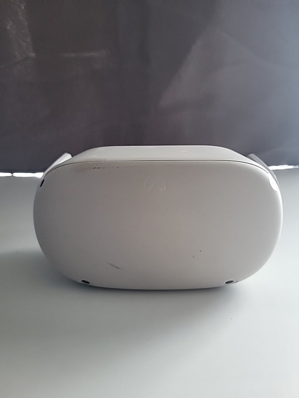 Meta Quest 2 128GB VR Headset Only Works Meta Logo