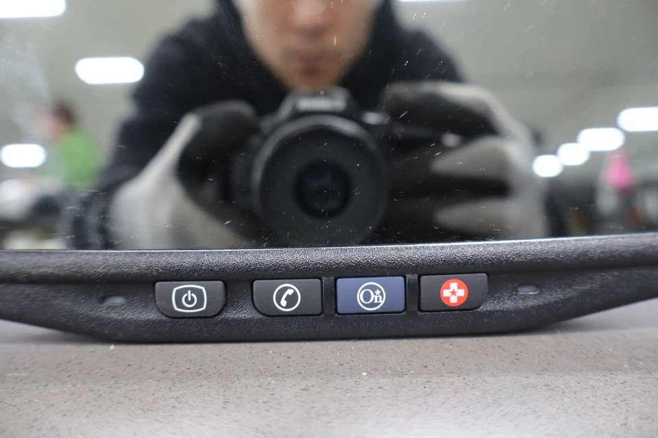 Espejo retrovisor con cámara de reversa Chevy GMC 2010-2014 (DRC) Foto 4 de 4