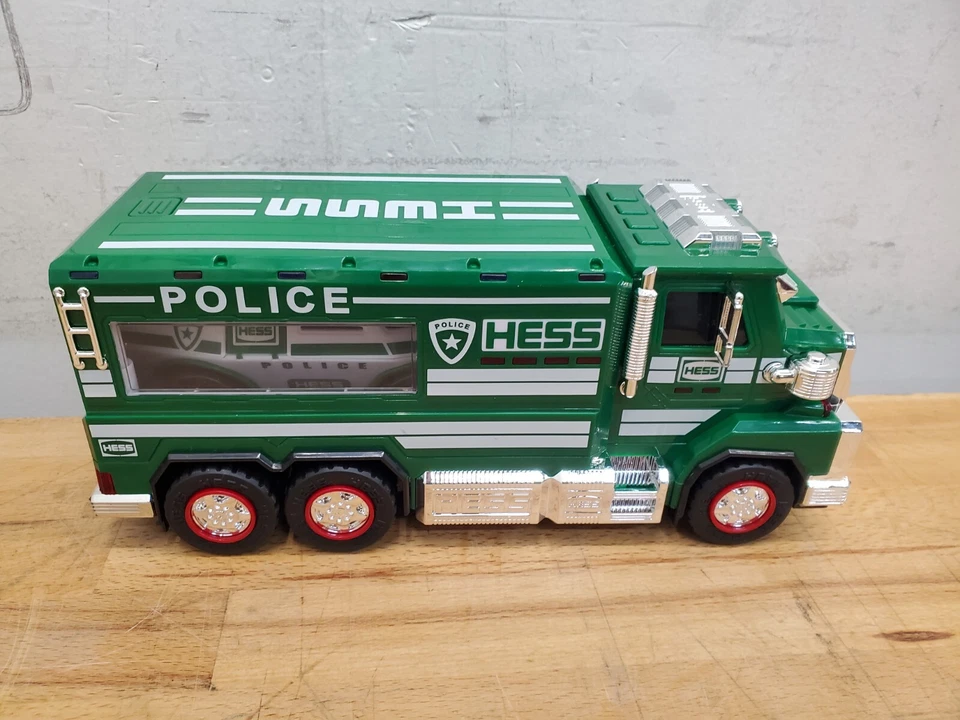 Camión de policía Hess 2023 con luces y sonido y crucero con luces - nuevo/caja abierta Foto 4 de 4