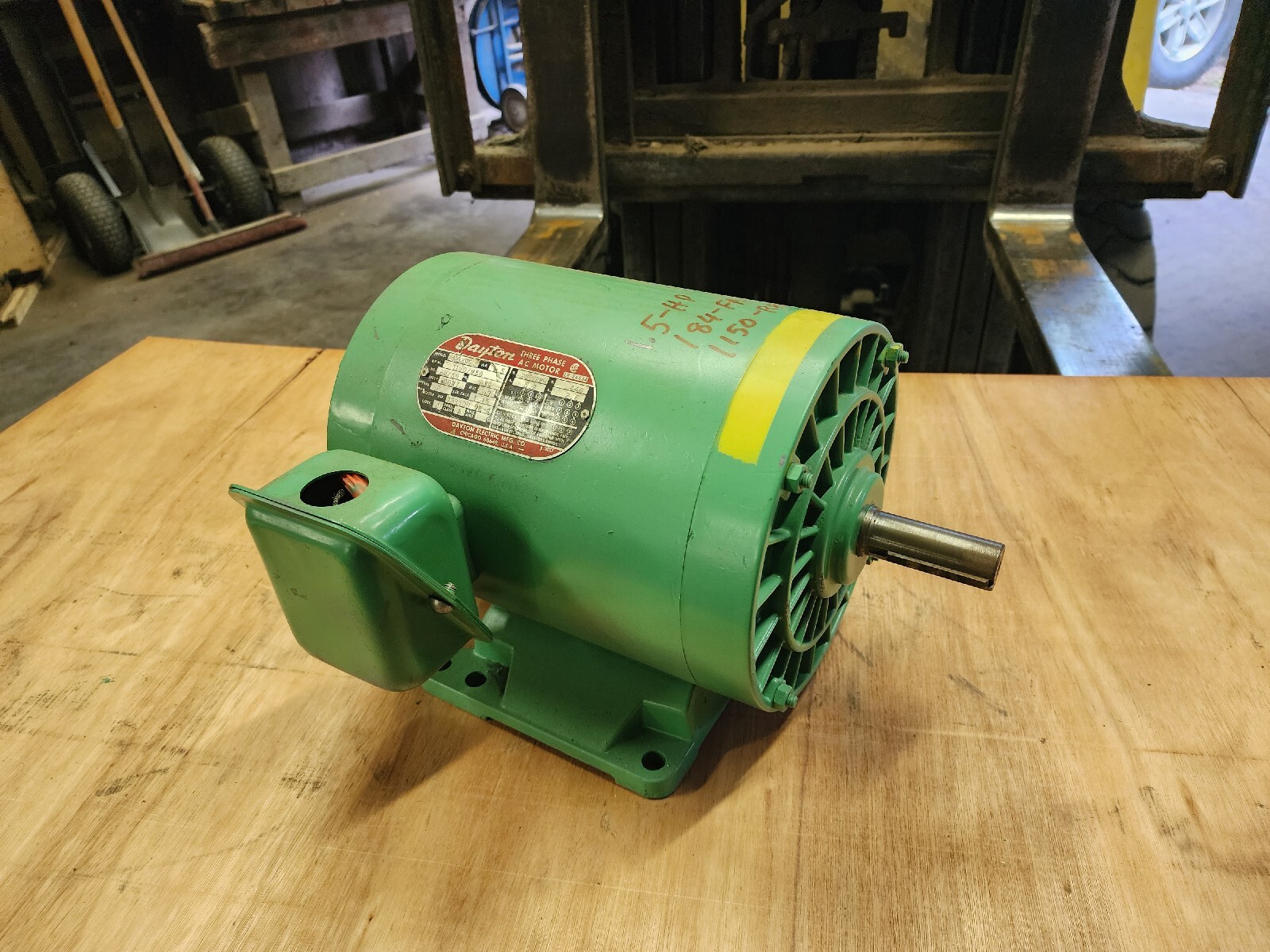 Used Dayton 2N989D 11/2 HP 3 PH 1150 RPM 184 frame Electric Motor eBay