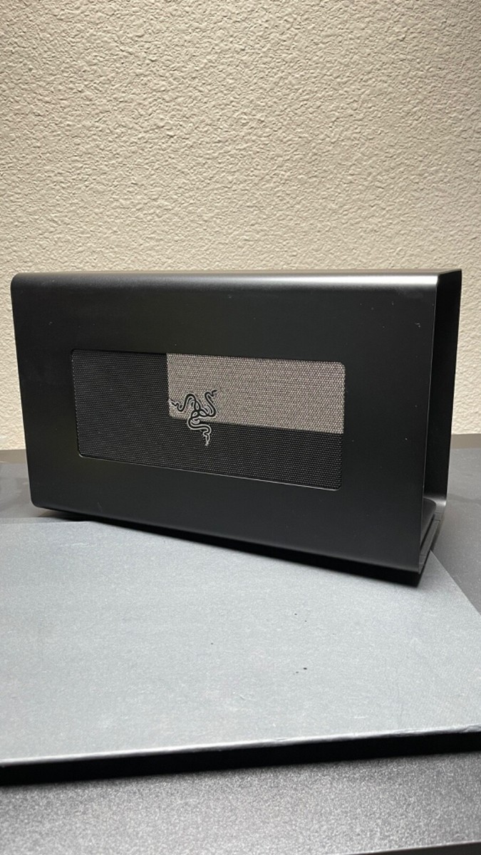 Razer Core X Thunderbolt 3 & Radeon RX Vega 64 8GB Graphics Razer Core X Thunderbolt 3 & Radeon RX Vega 64 8GB Graphics