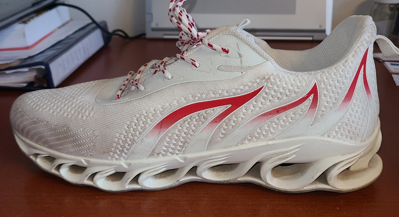 Men's Shoes Sz. 11.5 M White With Red Flames Design Lace-Up Sneakers