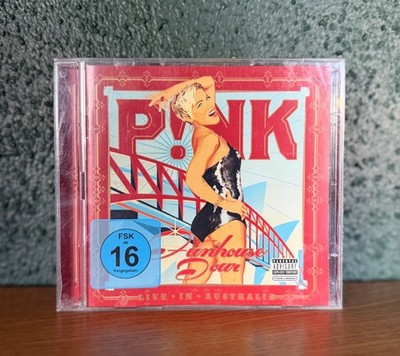 Pink  -  Funhouse Tour  -  Live in Australia  -  DVD & CD