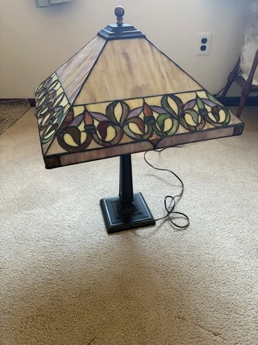 Tiffany Style Stained Glass Lamp Shade Candle Floral Design Vintage Lamp Working