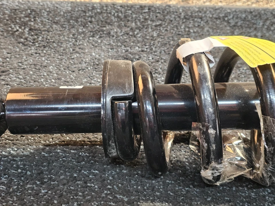 Rear Shock & Spring Assembly For 2007-2017 Ford Expedition Lincoln Navigator - Image 3 of 4