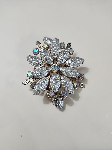 Juego de 4 broches/alfileres vintage tono dorado, tono plata con pedrería varios - Imagen 4 de 5