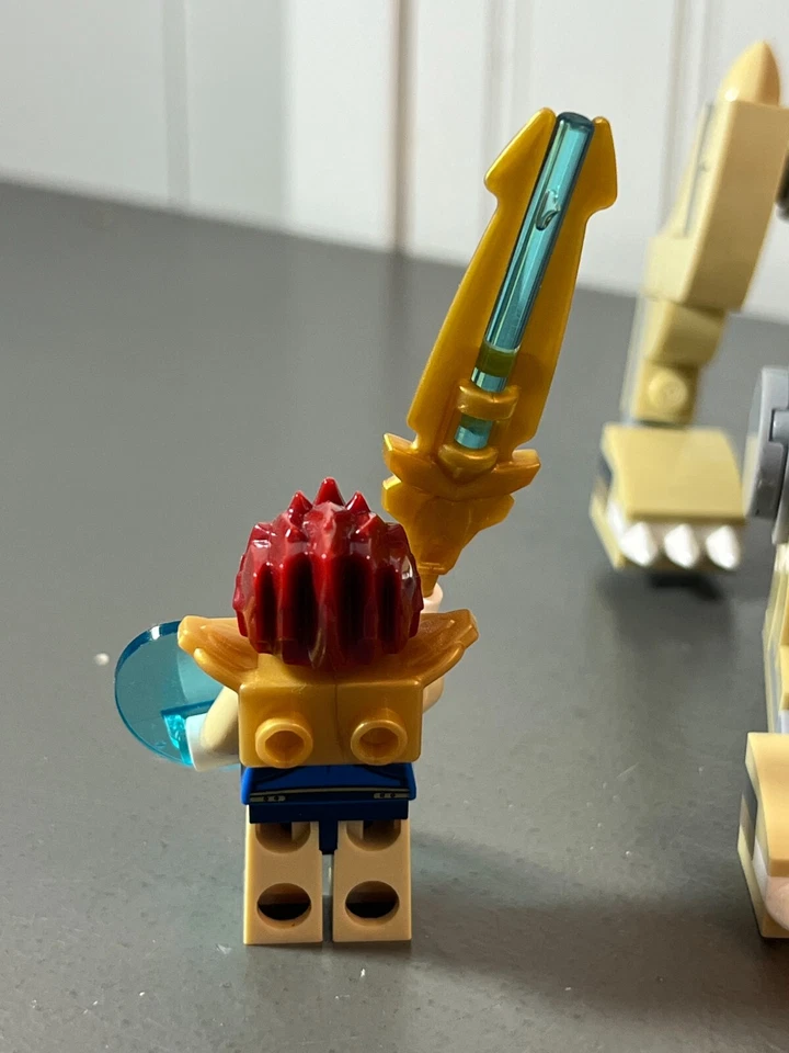 Lego - Chima Lion #70123, Crocodile #70126 Legend Beasts + Winzar's Pack Patrol - Image 4 of 4