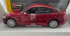 Alfa Romeo Giulia 2016 in metallic red, 1:24 scale model from Bburago, 18-21080R