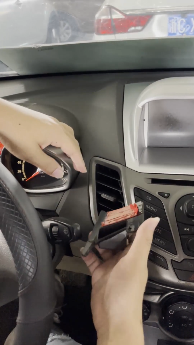 dash mount fiesta phone holder