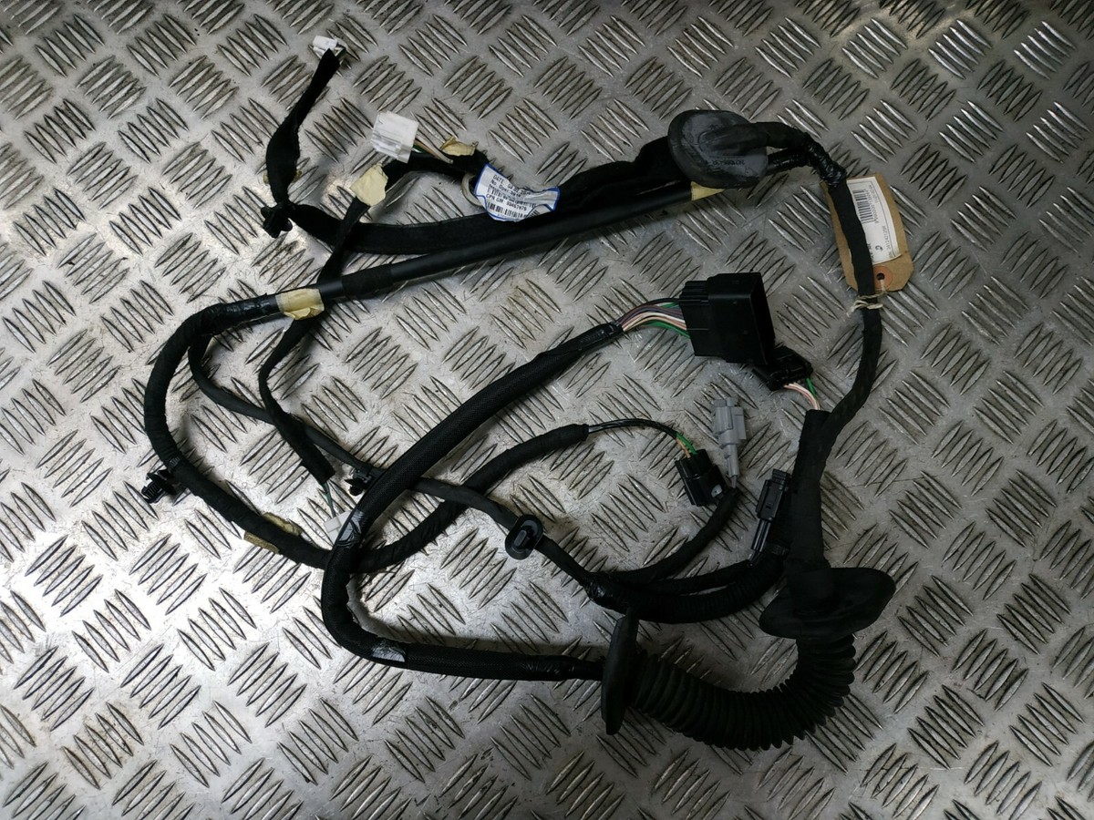 Renault Trafic 1.6 Vivaro 2015-19 Front Door Wiring Left N/S