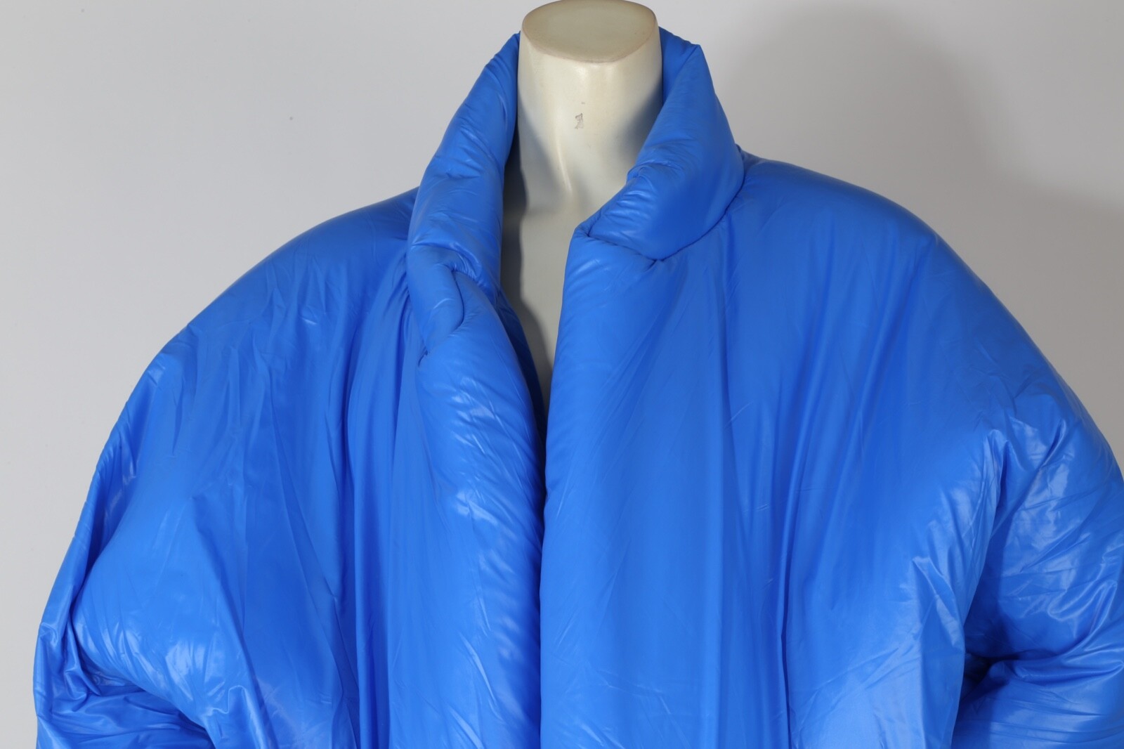 Yeezy x Gap Round Jacket YZY Oversized Blue Short Puffer Mens Collectible Size M image 4