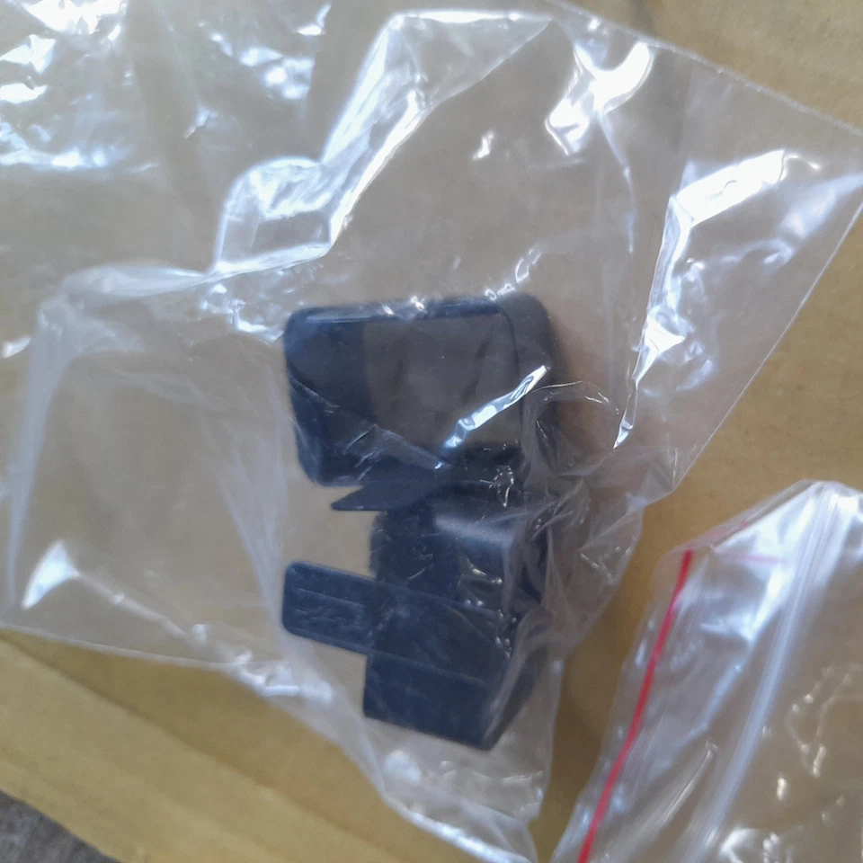 NEW Tripp-Lite PDUMH20HV Single Phase Metered PDU 16/20A 208/230V Power Strip - Image 4 of 4