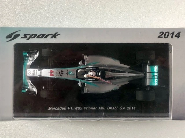 Spark F1 1:43 S3142 Mercedes AMG N°44 L.Hamilton 1st Abu Dhabi GP W.C. 2014, New - Immagine 4 di 4