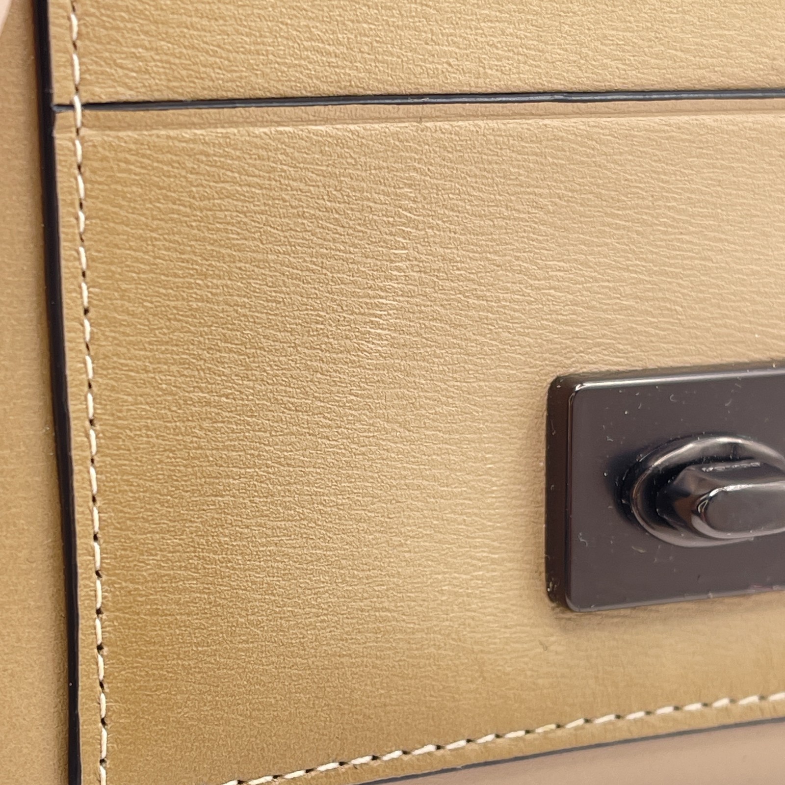 Coach Womens Hutton Colorblock Turn Lock Wallet Leather Black/Beige Pre-Owned thumbnail 8