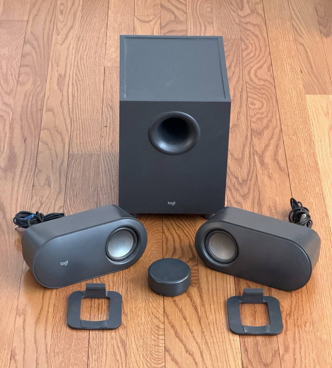 Logitech Z407 Bluetooth Computer 2.1 Speakers Gray SR0191 Logitech Z407 Bluetooth Computer 2.1 Speakers Gray SR0191