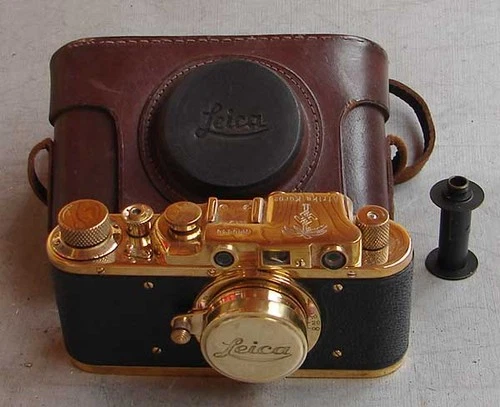 Leica II D Afrika Korps copy gold in leather case (FED-Zorki copy)