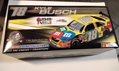 Kyle Busch 2008 M&M's #18 RACING CAR 1/24 NIB | eBay