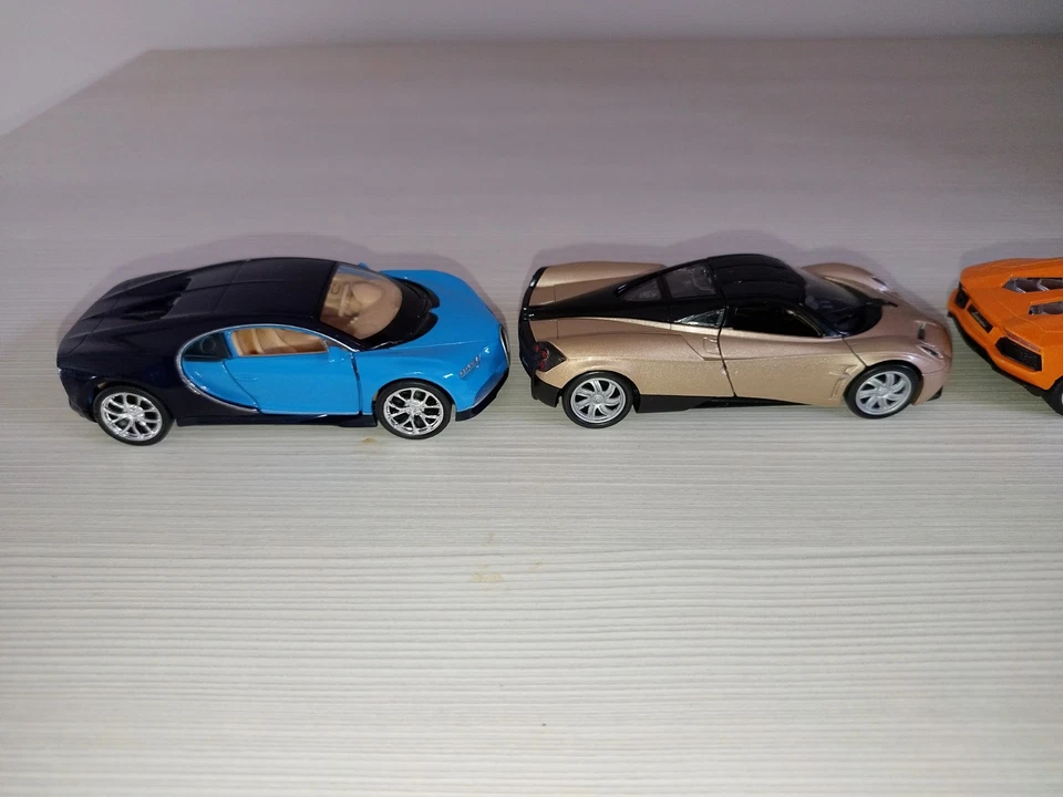 Lotto 3 Modellini Welly 1/39 Aventador + Chiron + Pagani Huayra No Burago  - Immagine 3 di 4