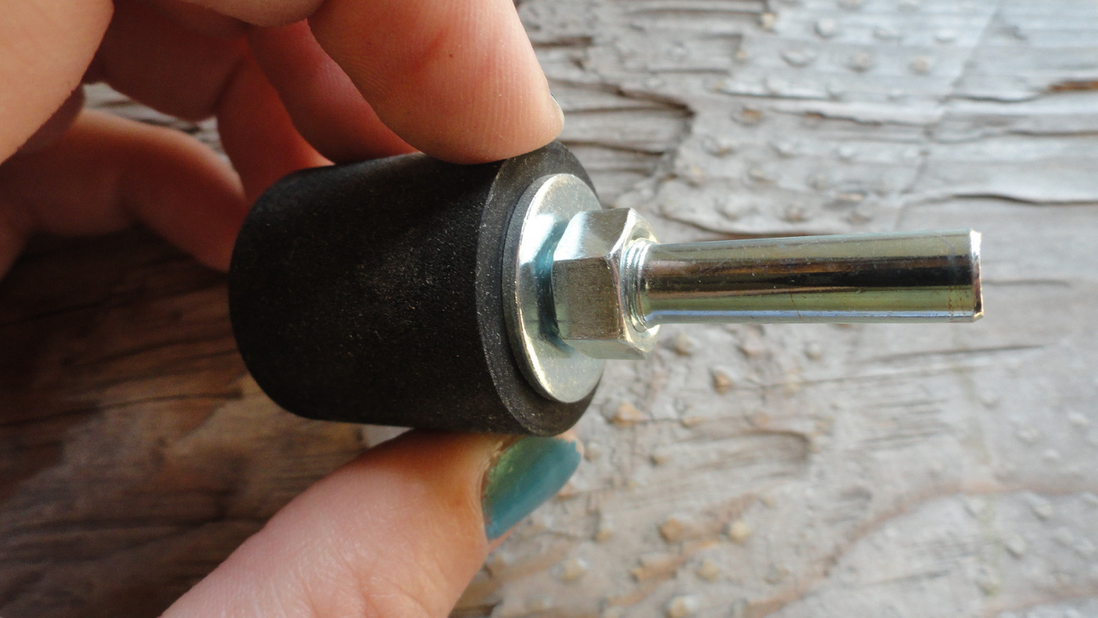 Rubber Band Wheel for tiny belts 1" dia by 1" wide 1/4" mandrel 0270