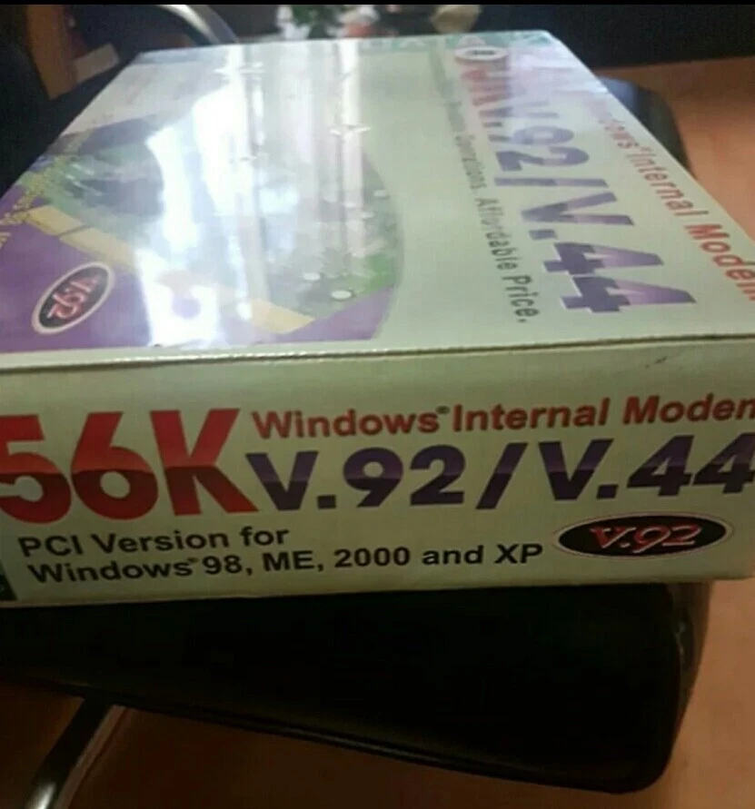 Windows Internal Modem, 56 K V.92/ V.44 PCI Version For Windows 98, ME, 2000,... - Image 4 of 4