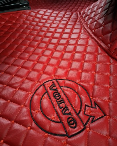 Set of Premium Leather Floor Mats for RHD Volvo FH4 (2013-2021) - Red - Picture 6 of 7