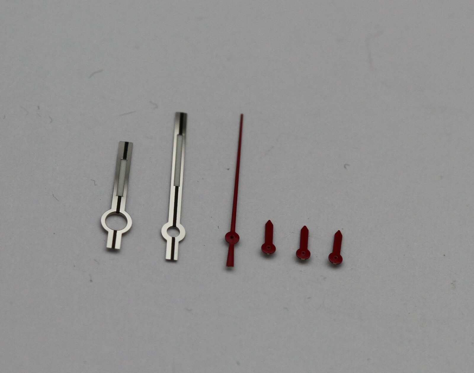 Aiguilles rouges type Heuer Daytona pour mouvement ETA Valjoux 7750
