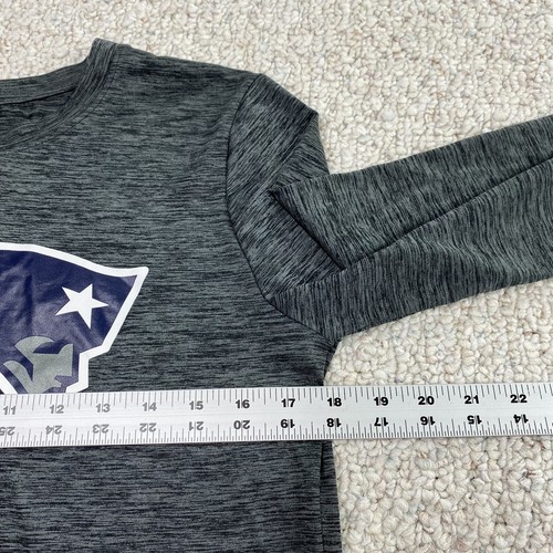 NFL Boys T Shirt sz XL Gray Long Sleeve Crew Neck Stretch New England Patriots - Picture 4 of 14