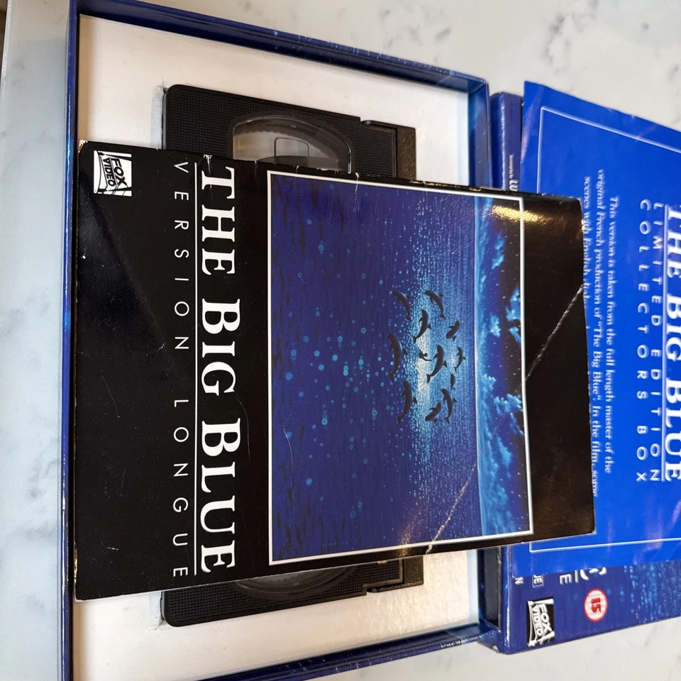 The Big Blue (Version Longue) VHS with booklet Luc Besson  - Image 3 of 4