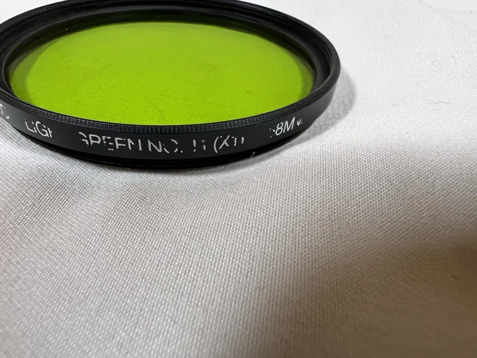 VIVITAR 58mm light green filter only , No 11 , X1, Japan - Image 4 of 4