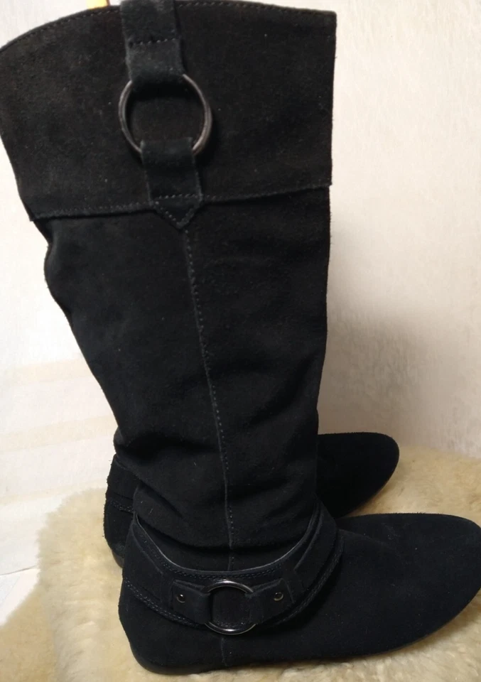 WHITE MOUNTAIN WOMANS SUEDE KNEE HIGH SLOUCHY BOOTS LOW HEEL SIZE 7 BLACK- NICE! - Image 2 of 4