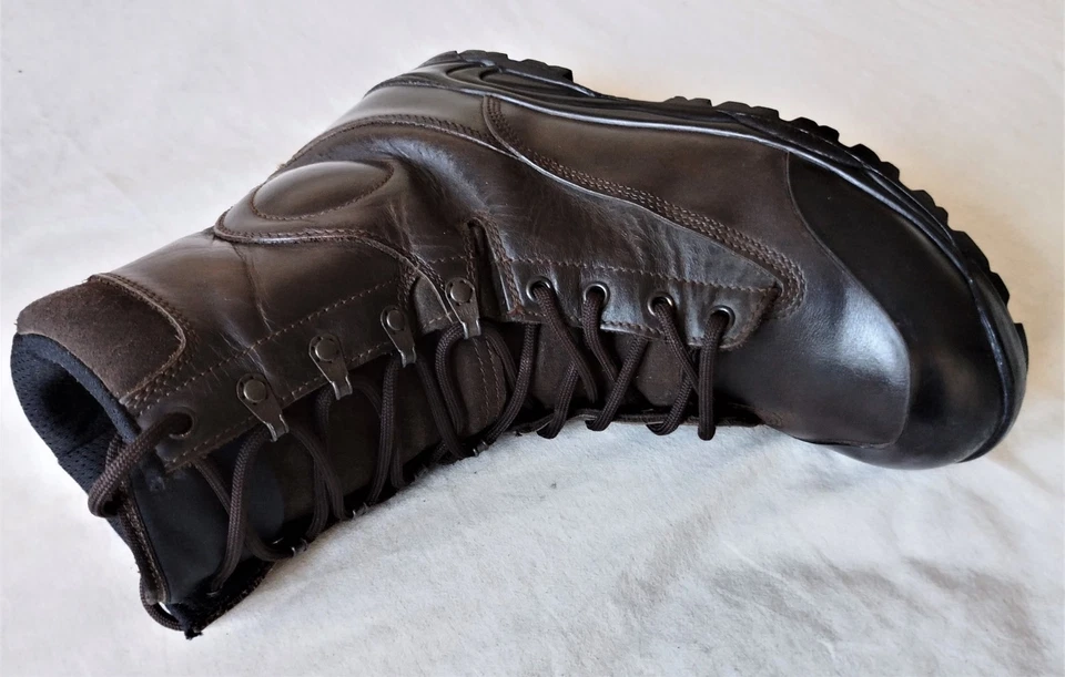 ANFIBI MILITARI DA COMBATTIMENTO MOD. COSMAS N42 - Immagine 2 di 4