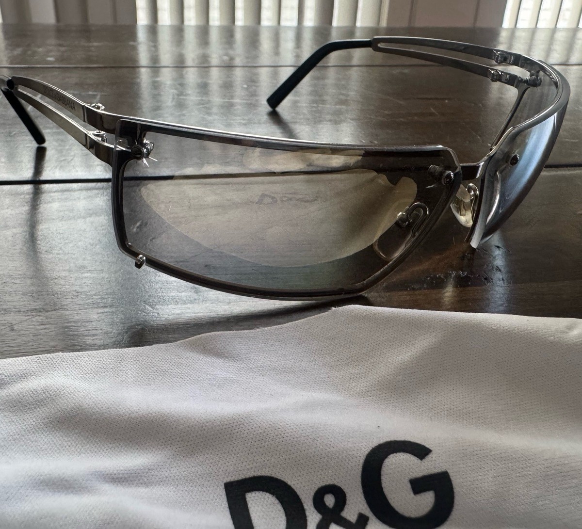 D＆G Silver frame sunglasses VINTAGE DOLCE & GABBANA DG 382 S SILVER FRAME SUNGLASSES