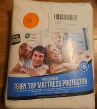 Utopia Bedding Waterproof Mattress Protector, Premium Terry Mattress Cover -TWIN