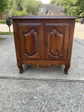 Ethan Allen Chateau Normandy Nightstand