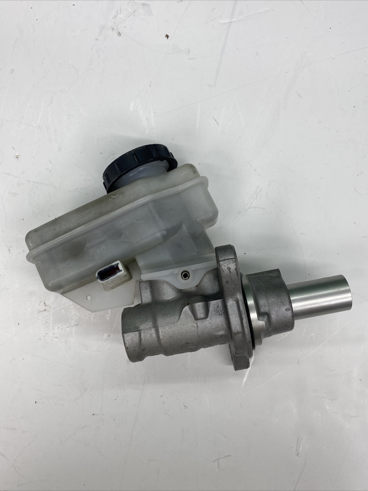 2010 Infiniti Infinity G37 Brake Master Cylinder OEM eBay