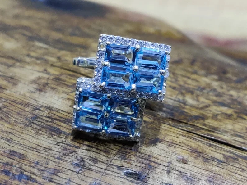 Gemelos decorativos de boda estilo halo 5 TCW topacio azul suizo y zafiro blanco Foto 4 de 4