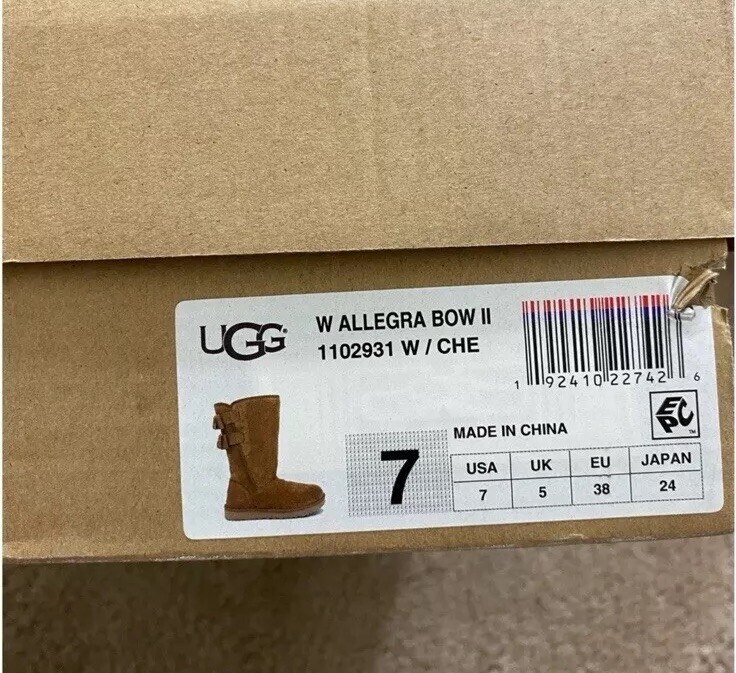 Uggs - image 6