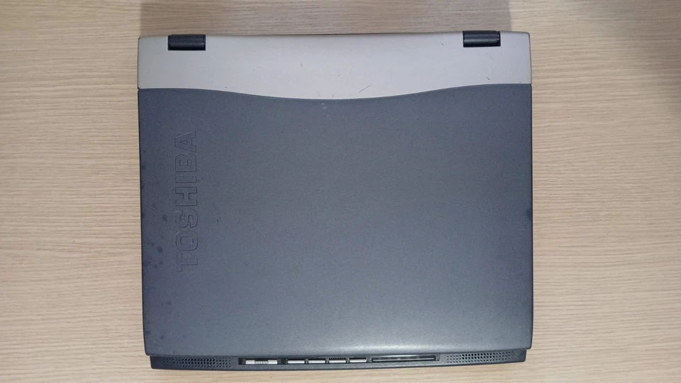 Notebook Toshiba Satellite 1800 Windows 98 floppy LPT RS232 - Immagine 4 di 4